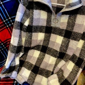 BOUTIQUE BOUGHT 1/4 ZIP!